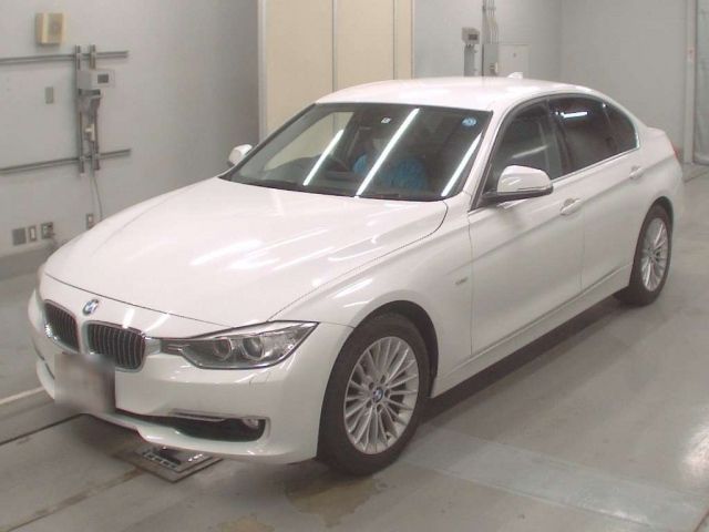 60233 BMW 3 SERIES 2012 г. (CAA Tokyo)